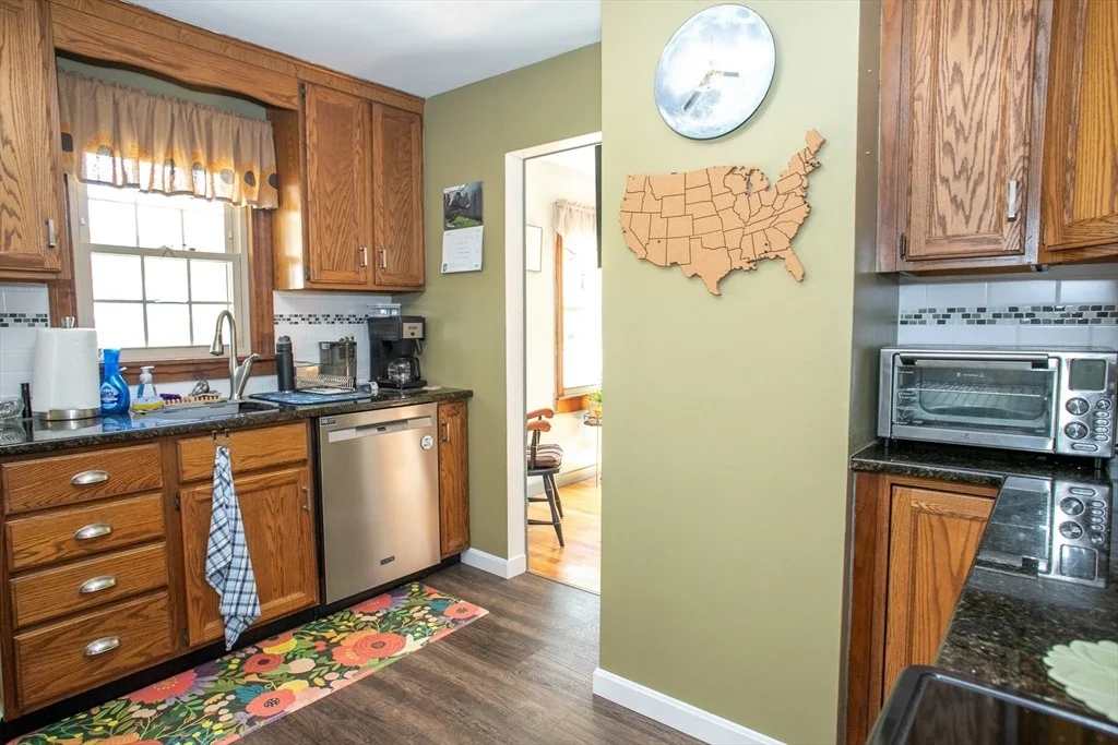 Photo of 20 Cottage Ln