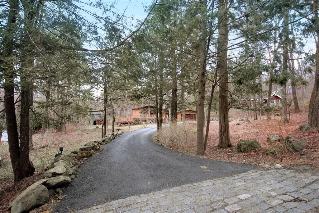 Photo of 38 Woodside Rd