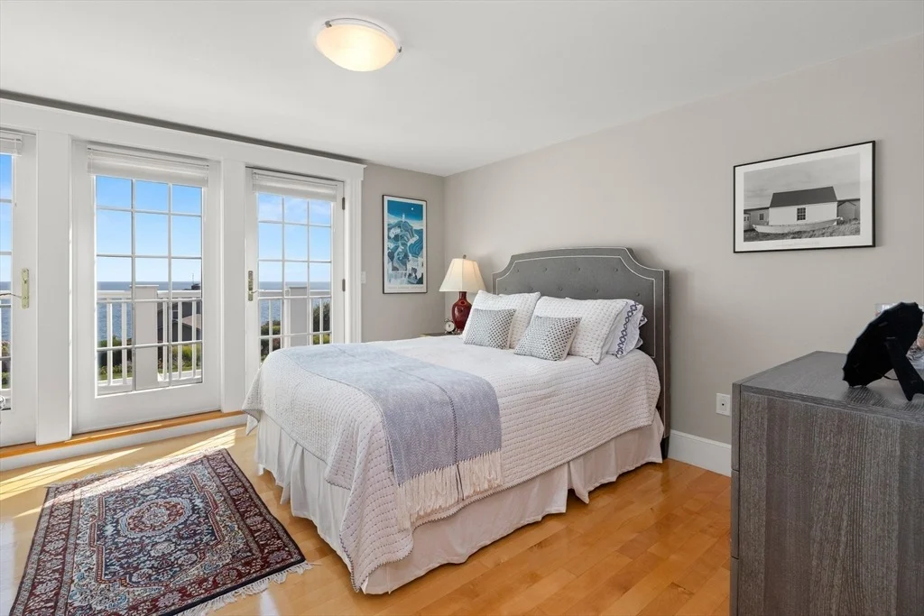 Photo of 13 Phillips Ave