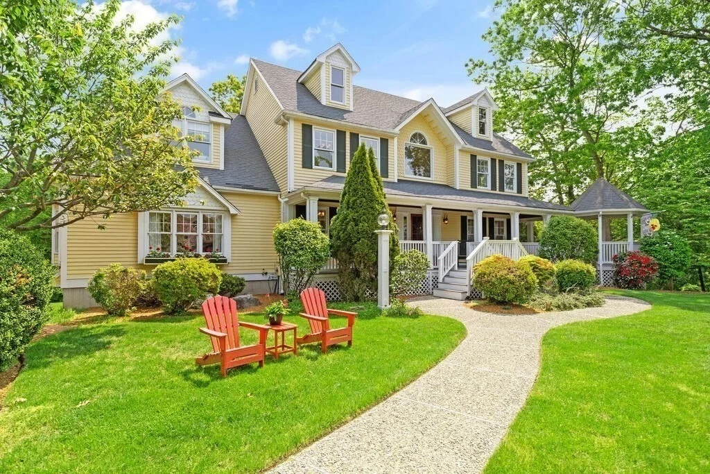 Photo of 30 Lisa Dr