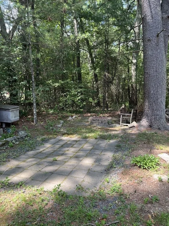 Photo of 304 West River Road