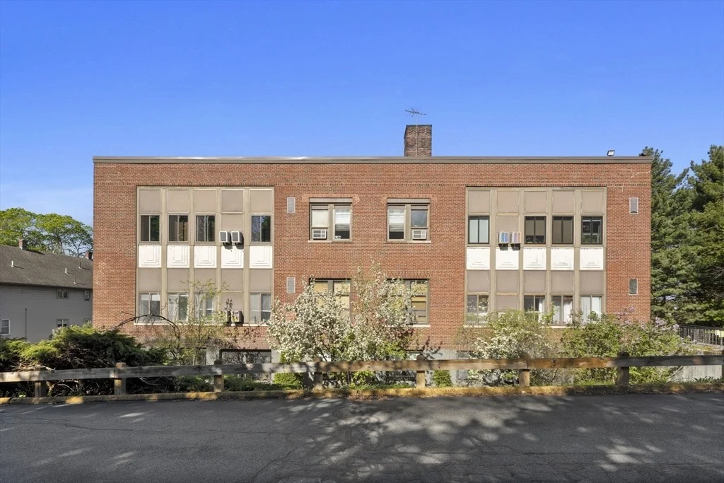 Photo of Unit 102 at 61 Wright St