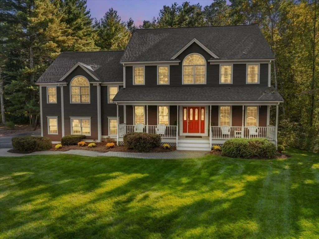 Photo of 1 Carlton Drive