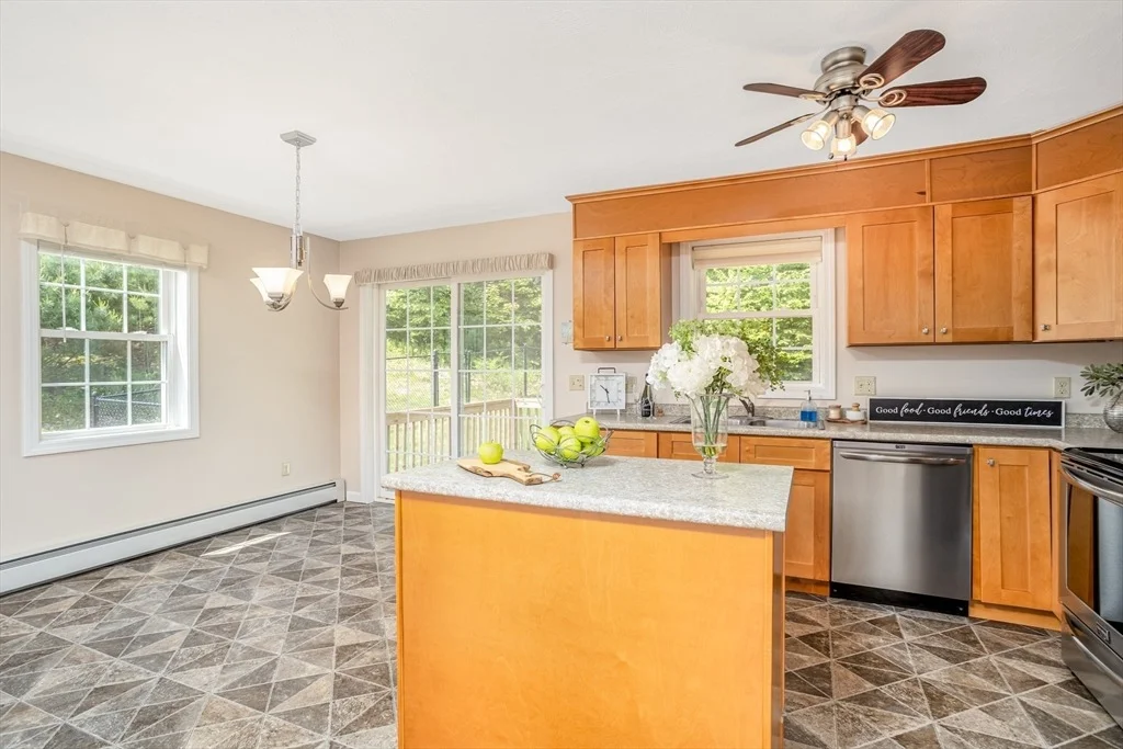 Photo of 380 Leo Drive