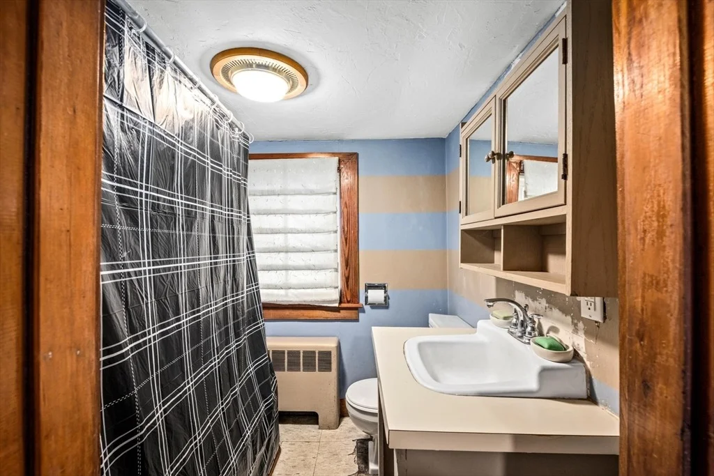 Photo of 8 Rawson Ave.