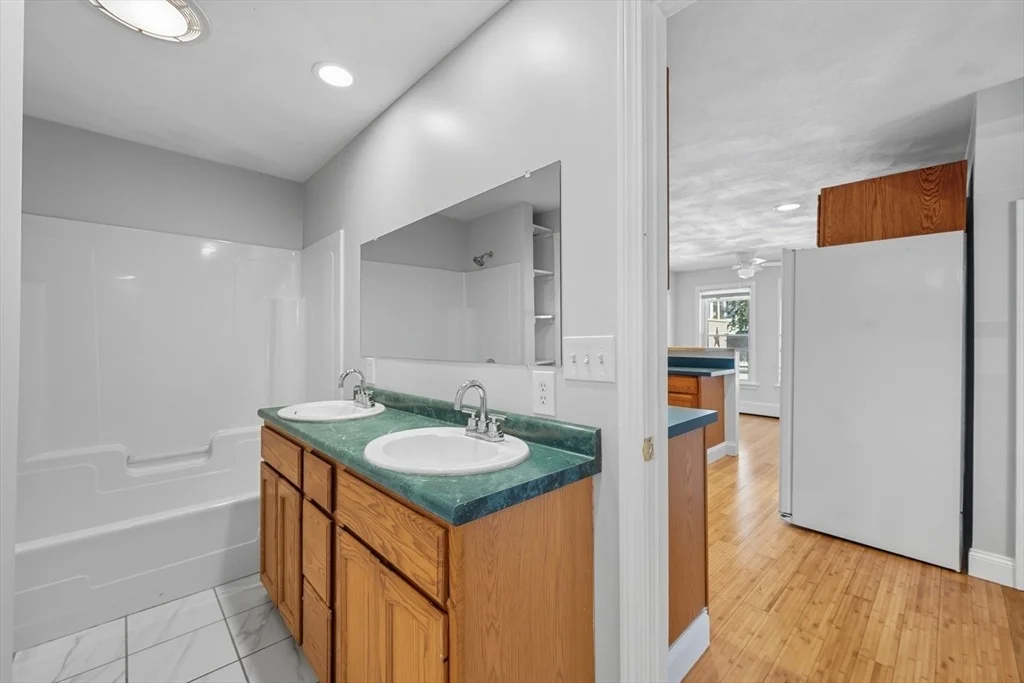 Photo of 10 Mission Pl