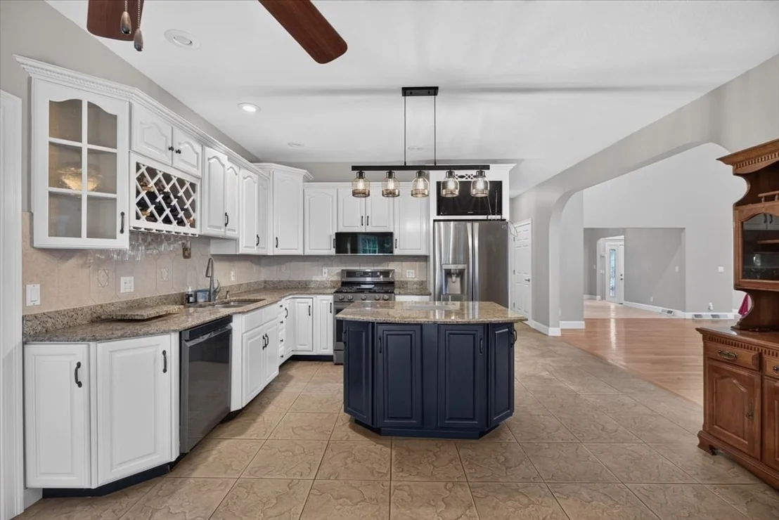 Photo of 31 Hillcrest Cir