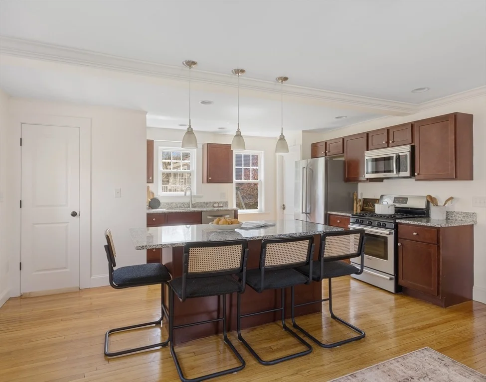 Photo of 220 Hillside Avenue