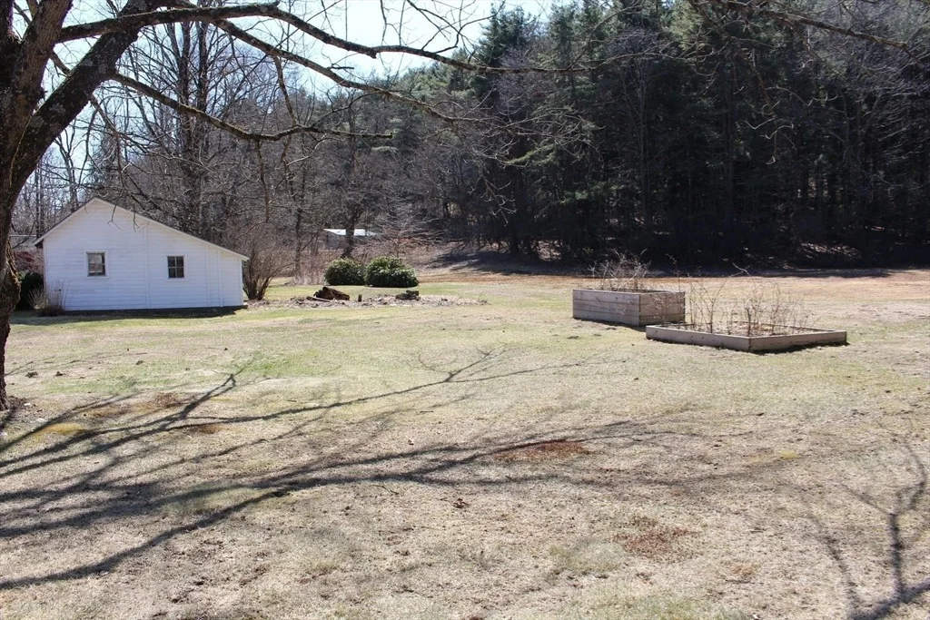 Photo of 940 Brattleboro Rd