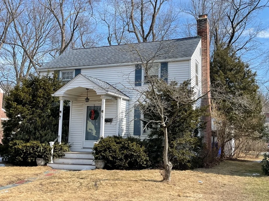 Photo of 157 Gillette Avenue