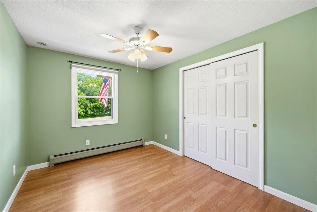 Photo of 15 Tiffany Lane
