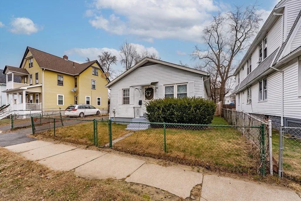 Photo of 33 Dawes St