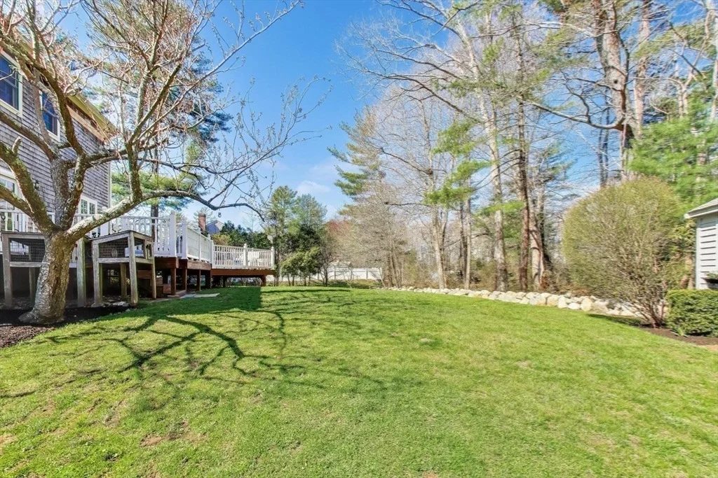Photo of 101 River Rd
