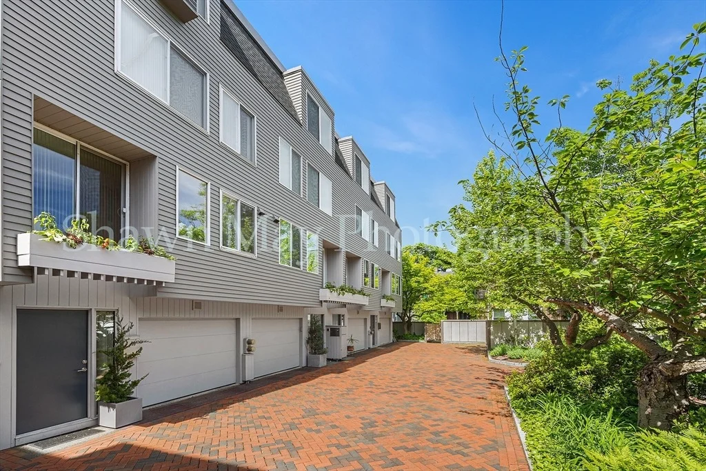 Photo of 16 Ellery Square