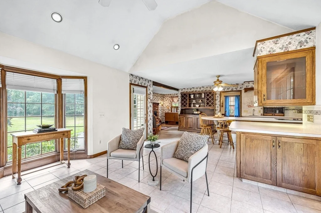 Photo of 98 Blossom Rd