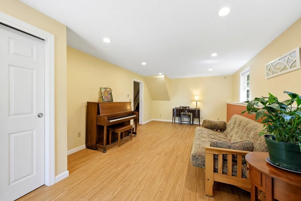 Photo of 9 Meadowbrook Drive