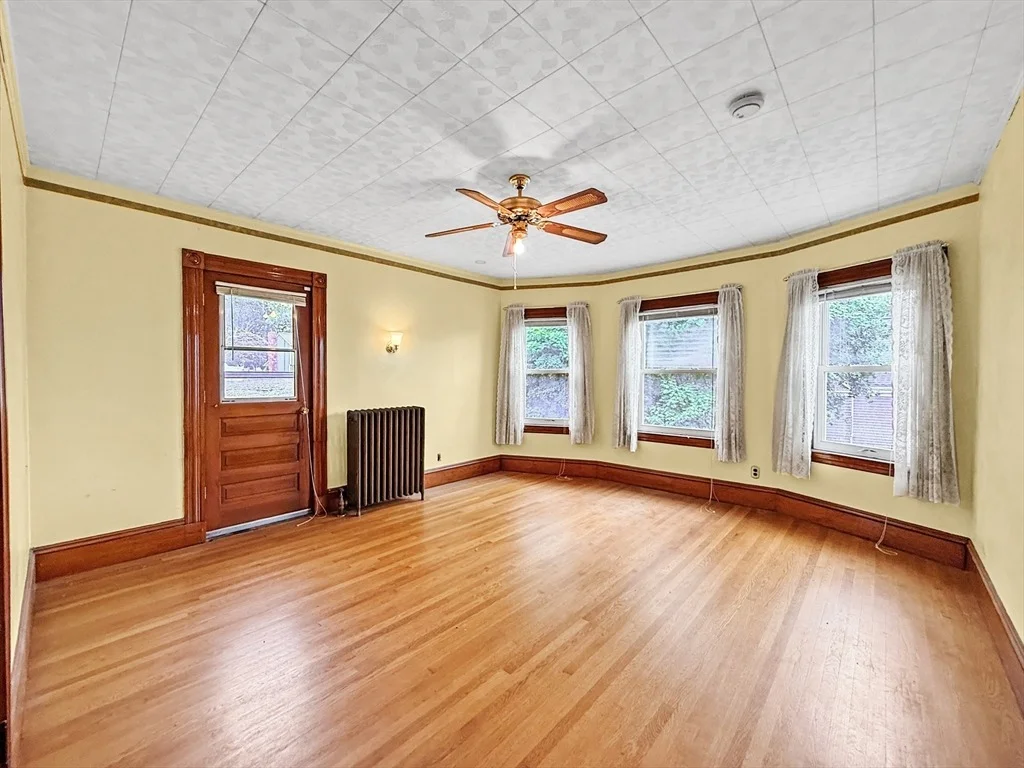 Photo of 33 High St