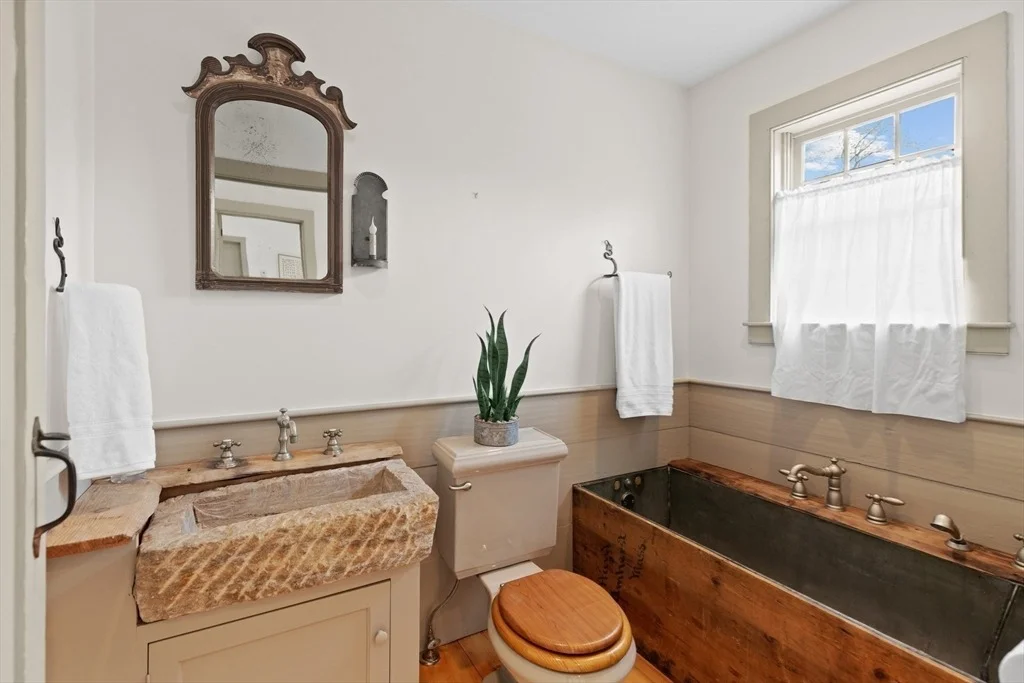Photo of 483 Franklin Street