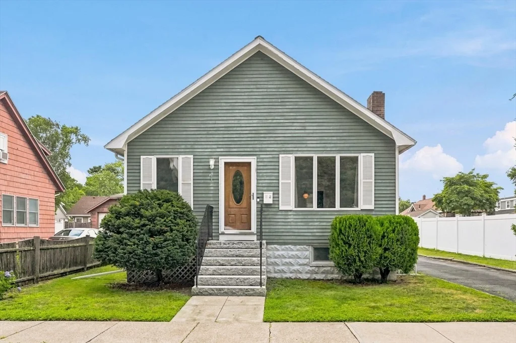 Photo of 32 Glendale Ave