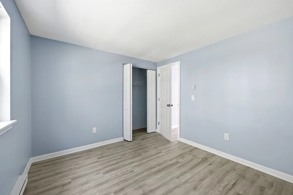 Photo of Unit C at 8 Maple Crest Cir