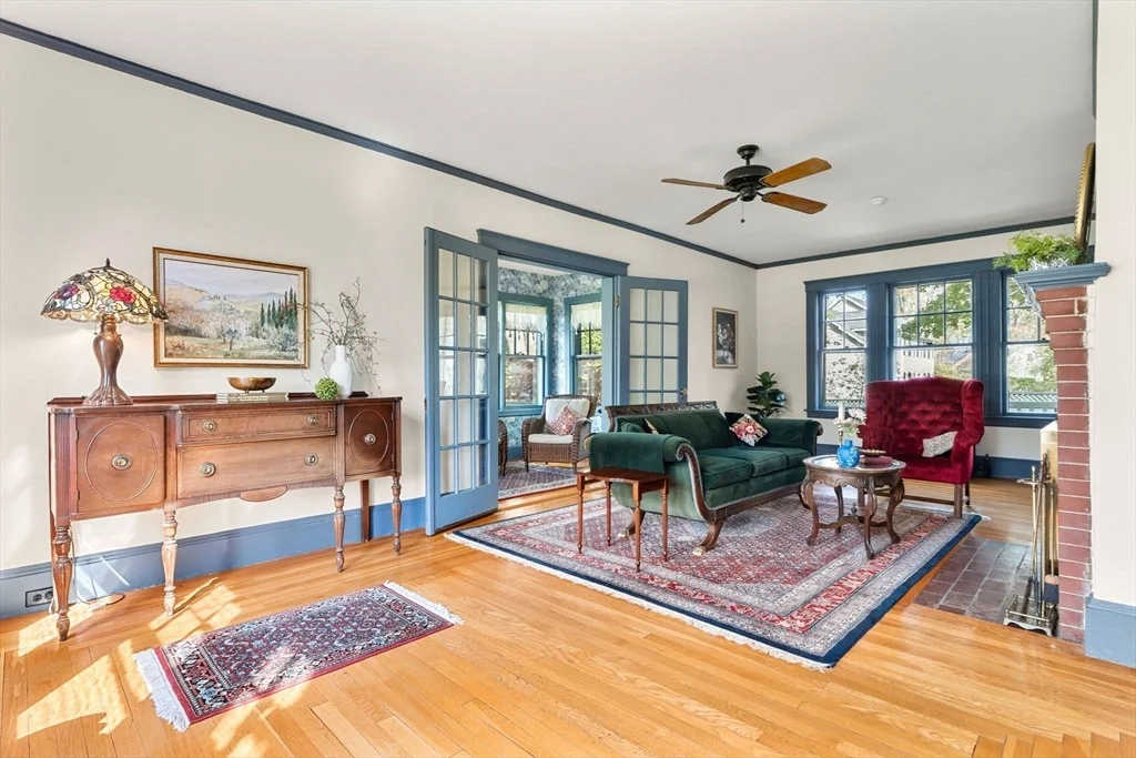 Photo of 402 Sutton St