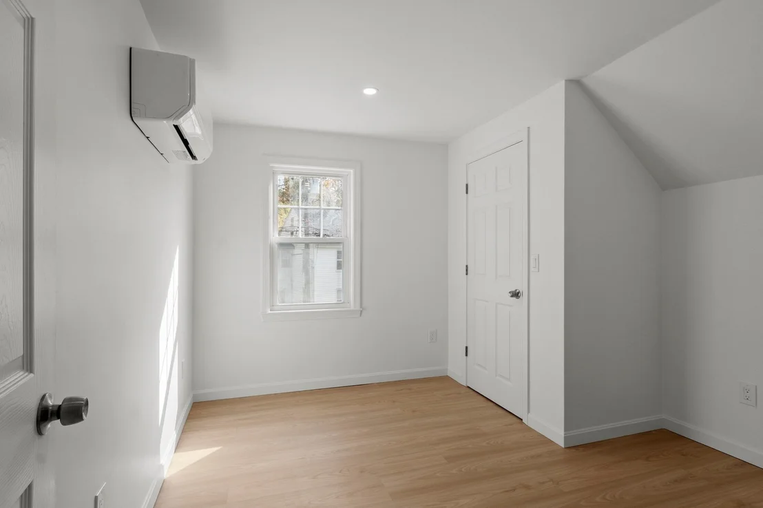 Photo of 468 Parker Street