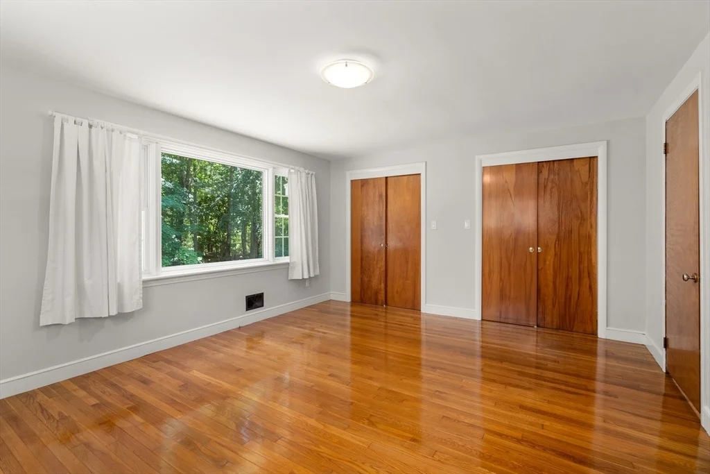 Photo of 74 Oregon Road
