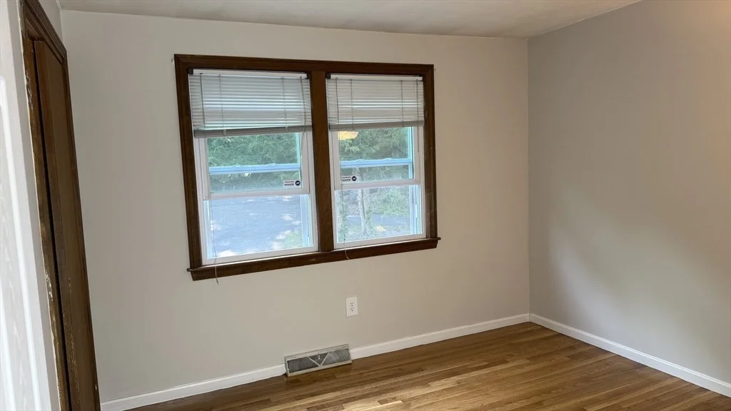 Photo of 48 Badger Rd