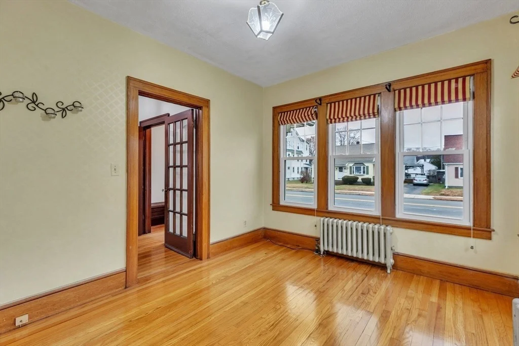 Photo of 458 Broadway St