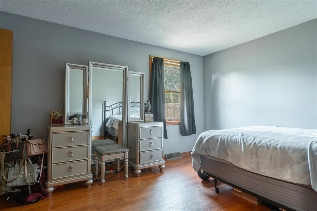 Photo of 1178 Sumner Ave
