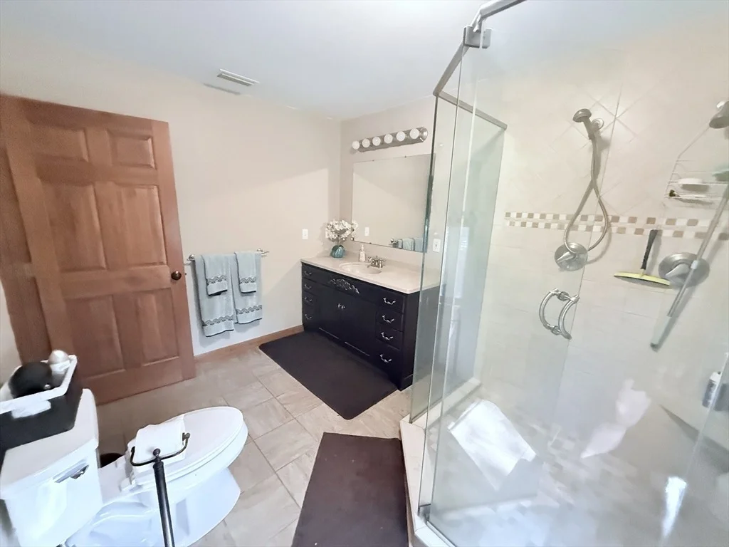 Photo of 128 Skyline Dr