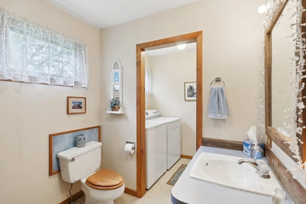 Photo of 56 Pine Point Rd