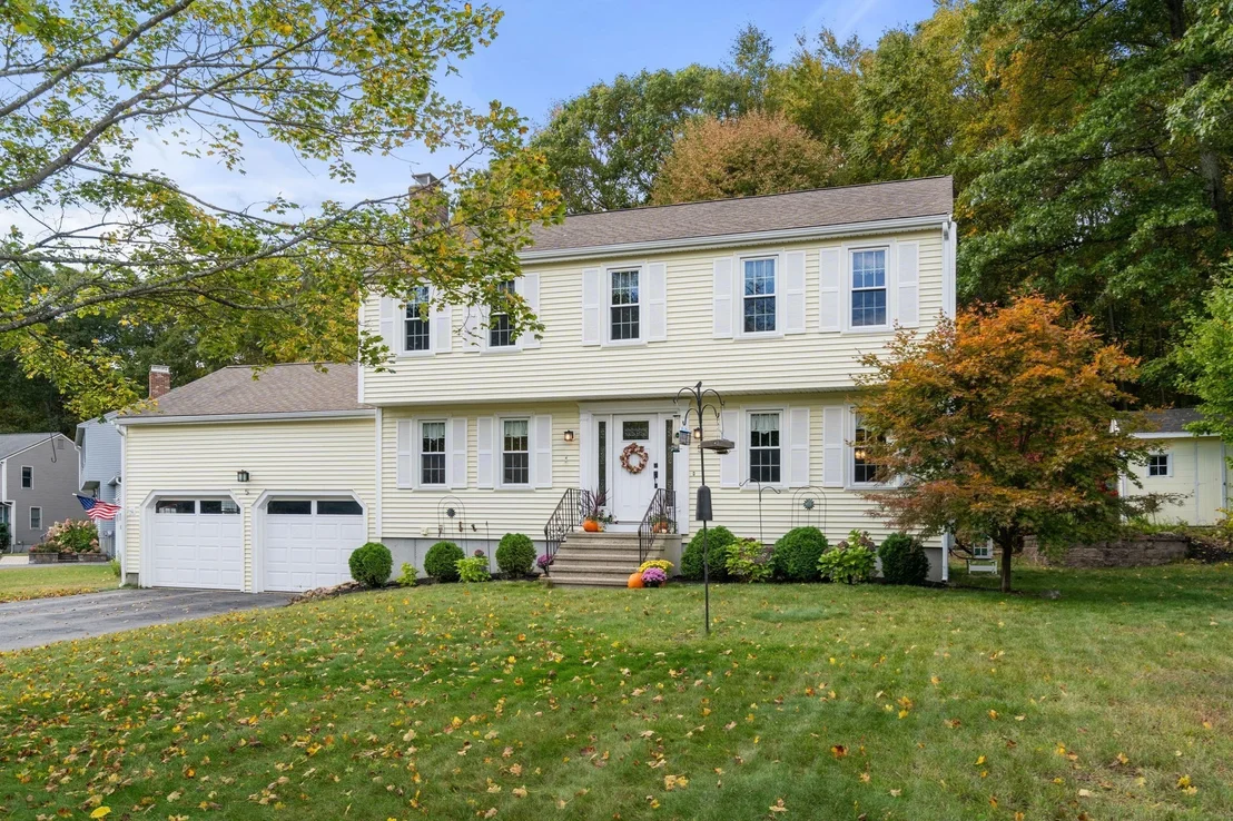 Photo of 5 Crockett Cir