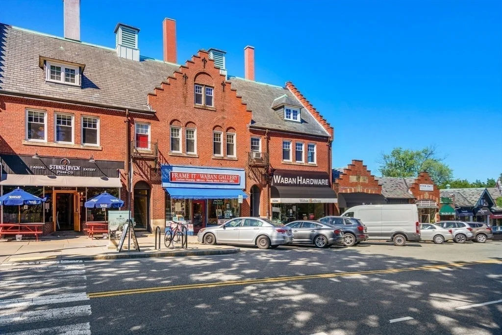 Photo of 15 Allen Ave