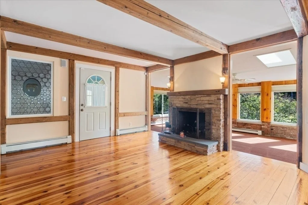 Photo of 16 Indian Ln