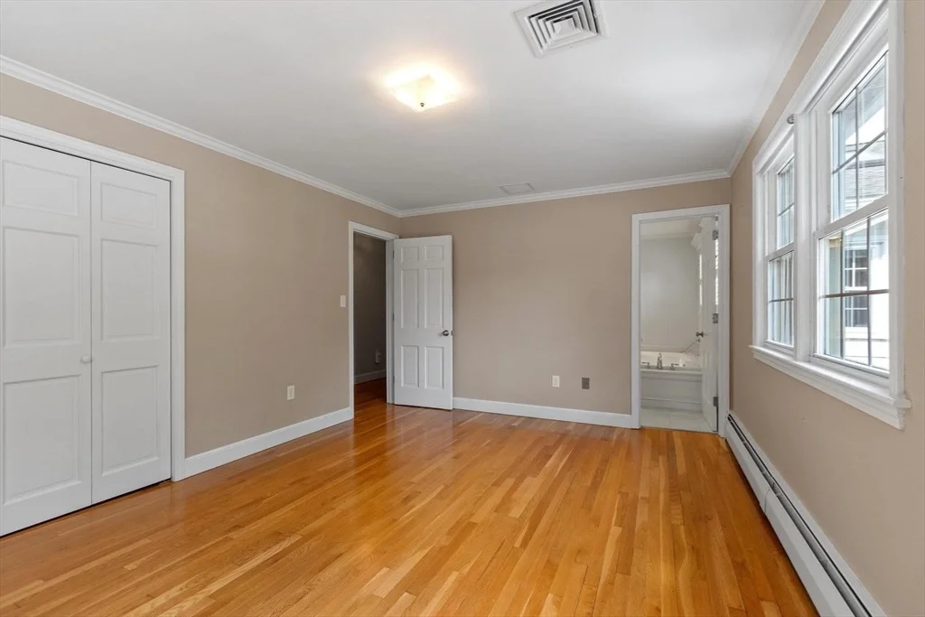 Photo of 305 High St Ext
