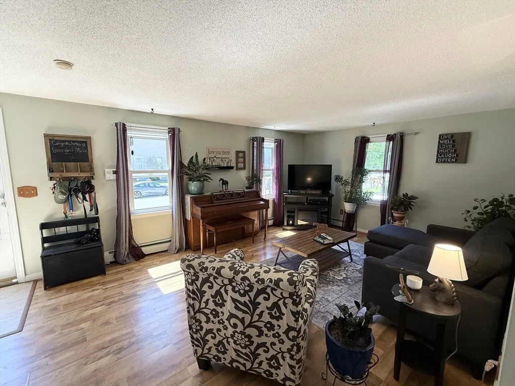 Photo of 48 Vincent Cir