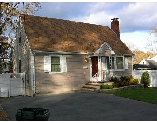 Photo of 7 Mark Ave