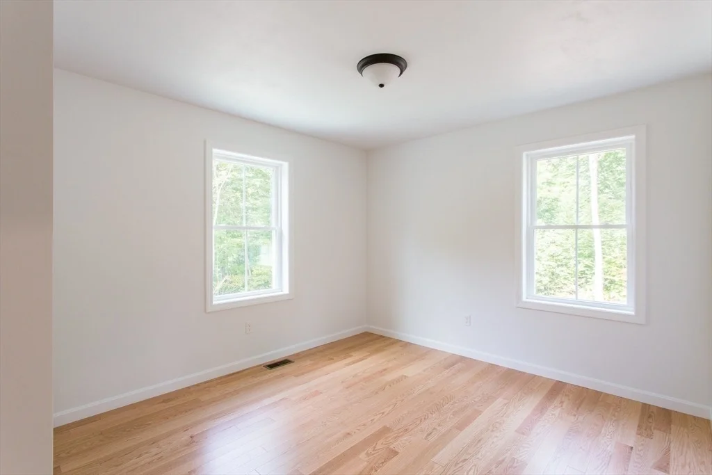 Photo of 455 Cronin Rd