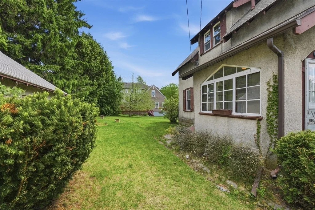 Photo of 2 Jeppson Avenue