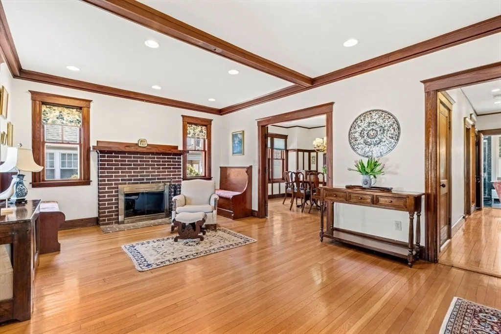 Photo of 18 Winthrop Ave