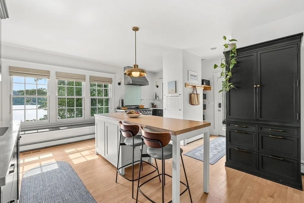 Photo of 9 Lakeview Terrace
