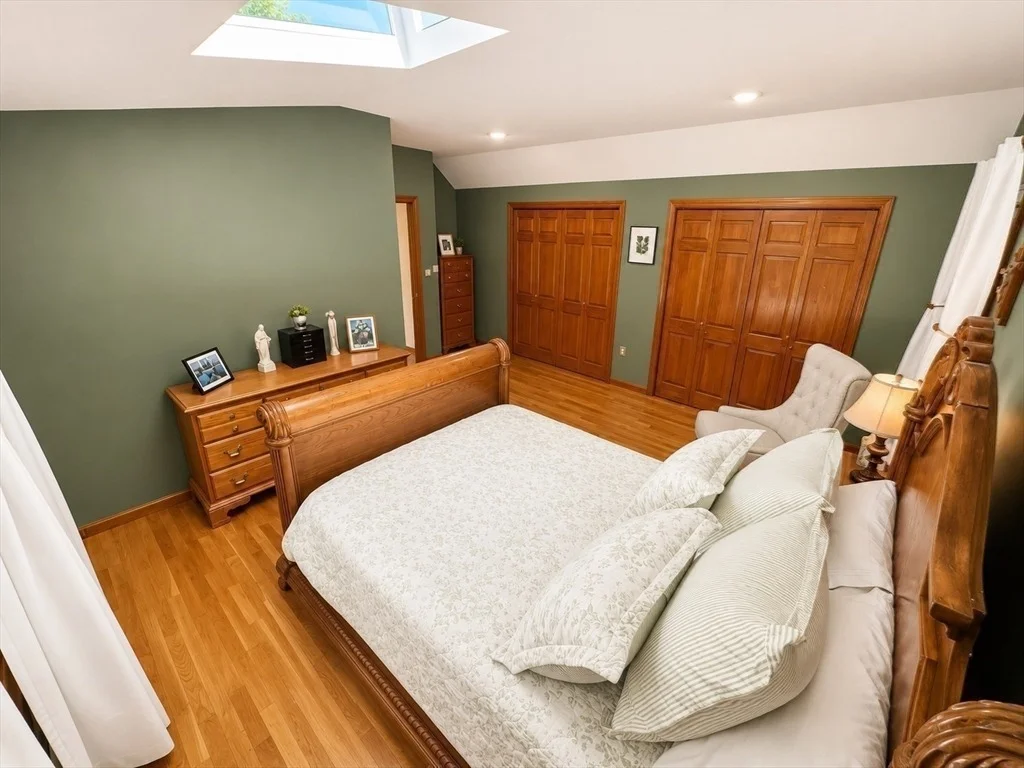 Photo of 32 Crestview Drive
