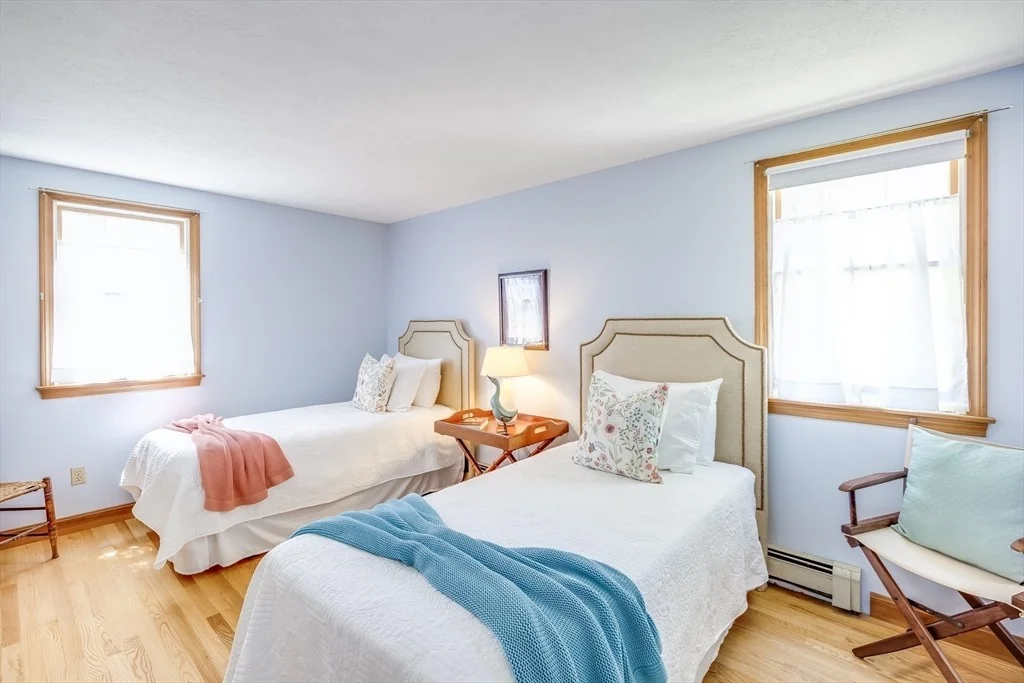 Photo of 40 Marshview Circle