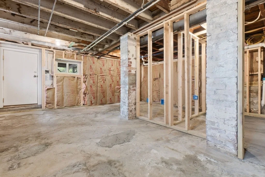 Photo of 194 Springvale Ave