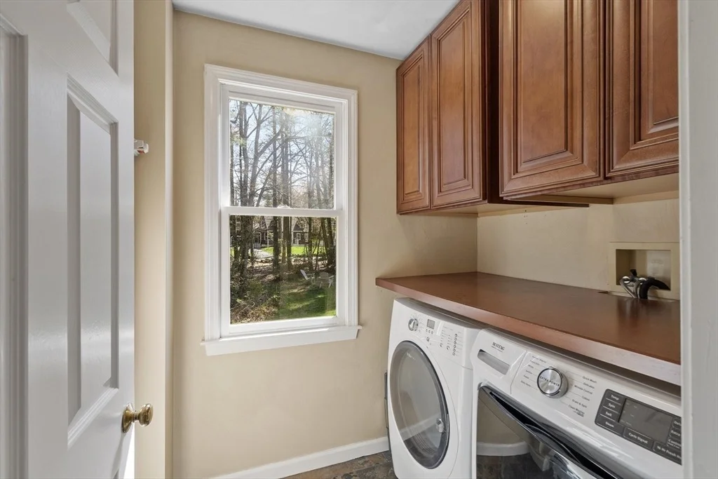 Photo of 31 Fifers Ln