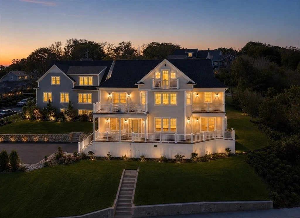Photo of 10 Whitehead Ave