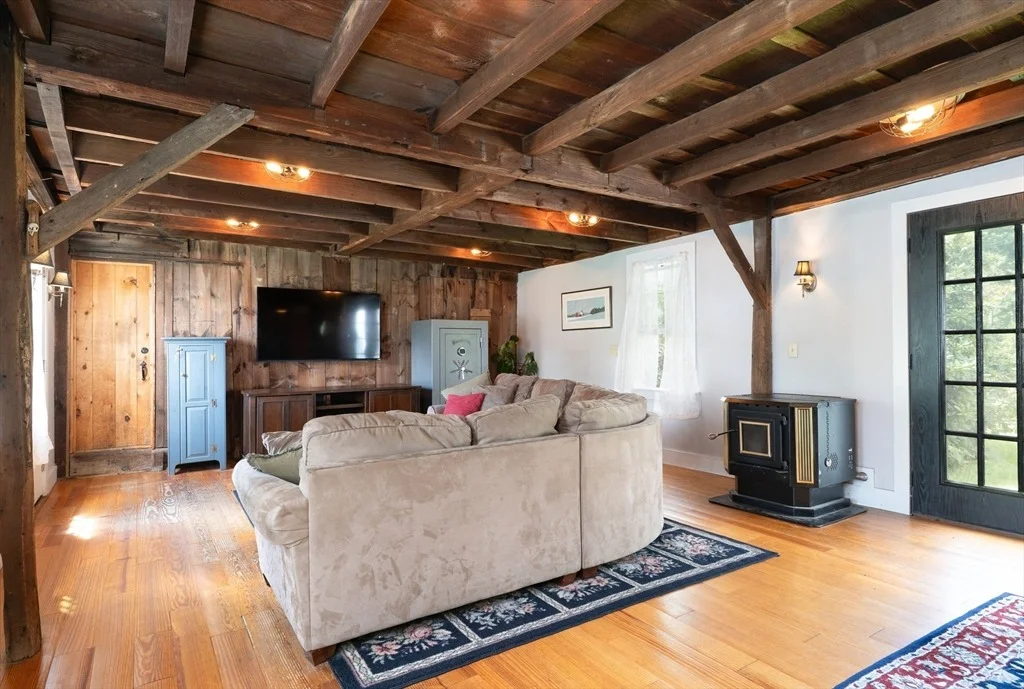 Photo of 16 Wales Rd
