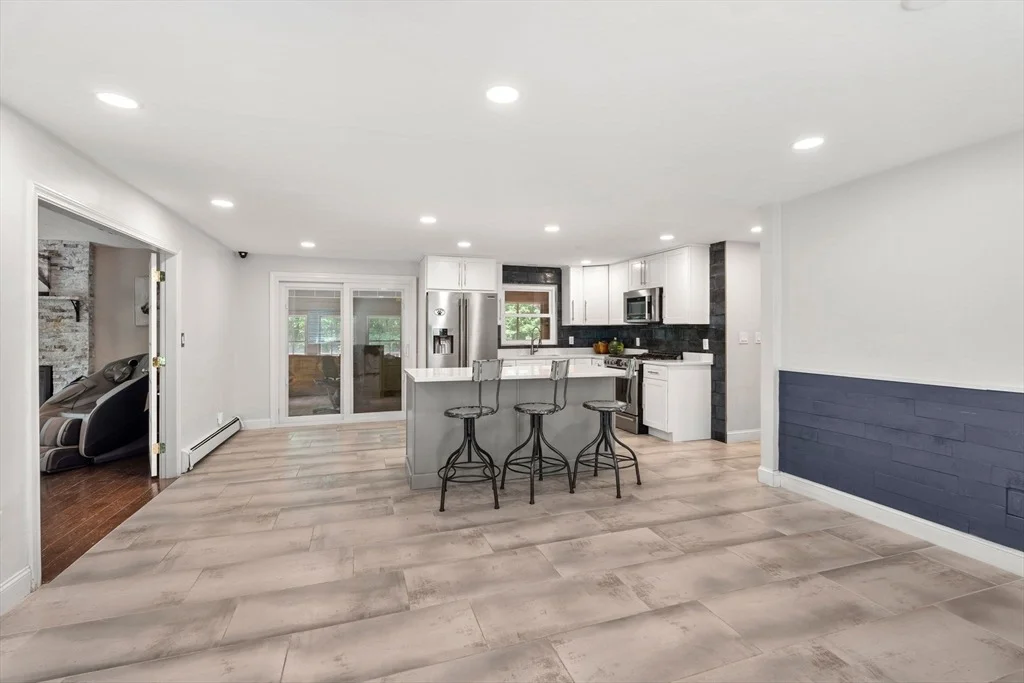 Photo of 26 Parsonage Hill Rd