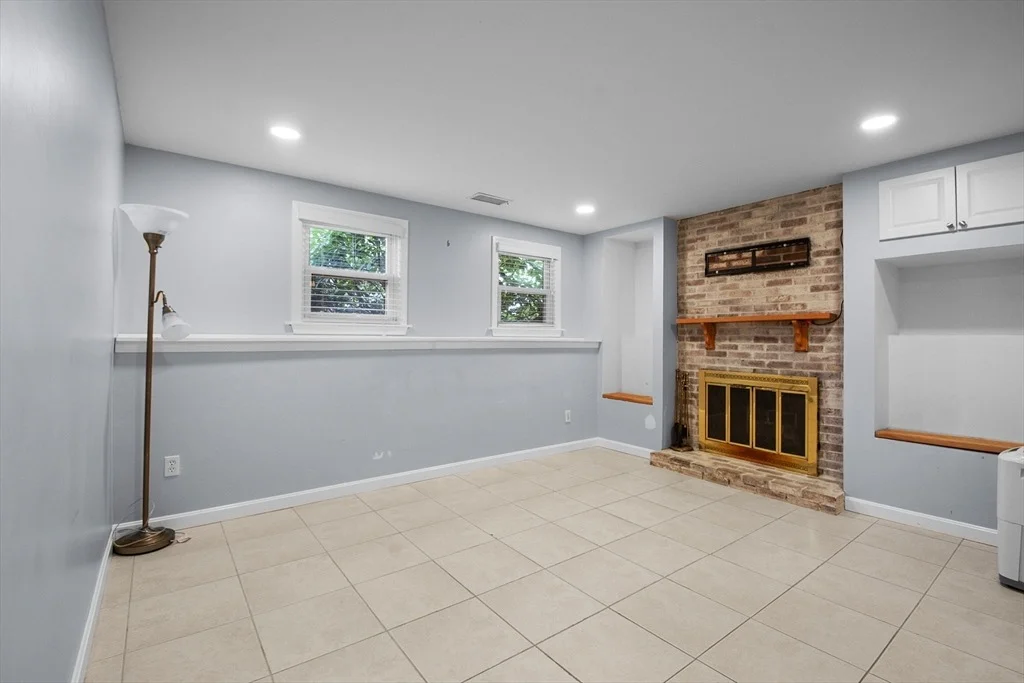 Photo of 52 Venus Dr